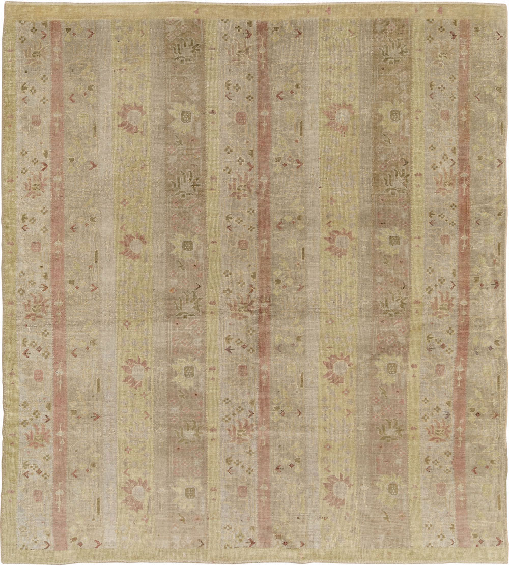 Antique Turkish Ghiordes Room Size Carpet, No.16114 - Gsblank