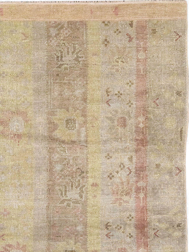 Antique Turkish Ghiordes Room Size Carpet, No.16114 - Gsblank