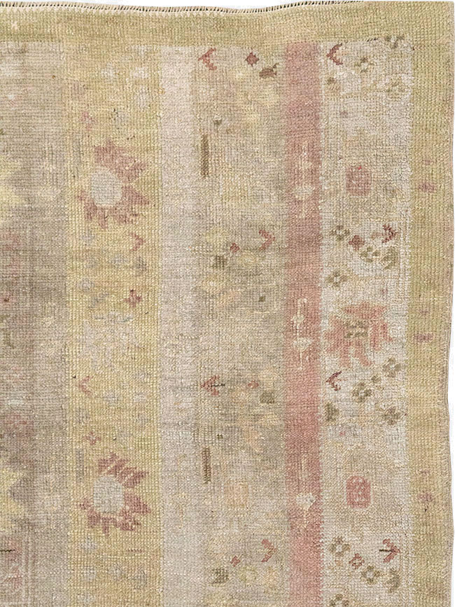 Antique Turkish Ghiordes Room Size Carpet, No.16114 - Gsblank