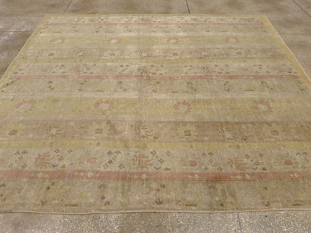 Antique Turkish Ghiordes Room Size Carpet, No.16114 - Gsblank
