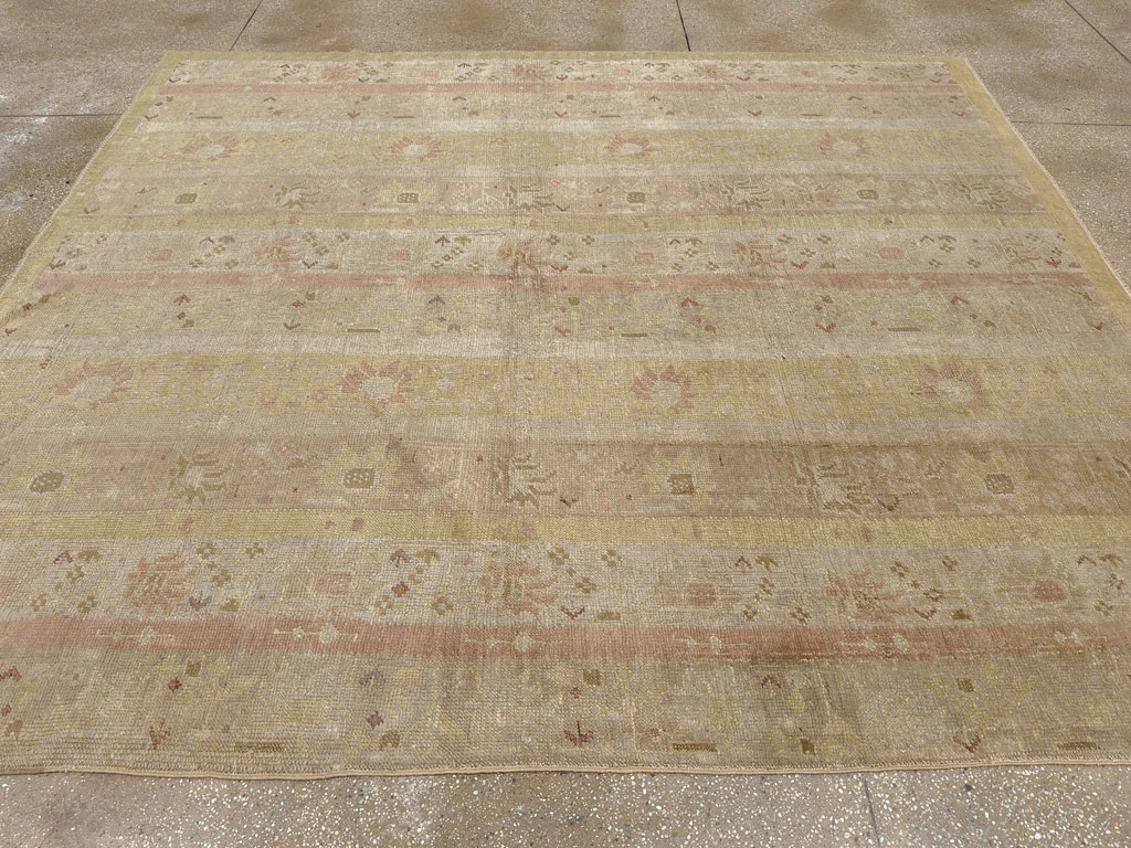 Antique Turkish Ghiordes Room Size Carpet, No.16114 - Gsblank