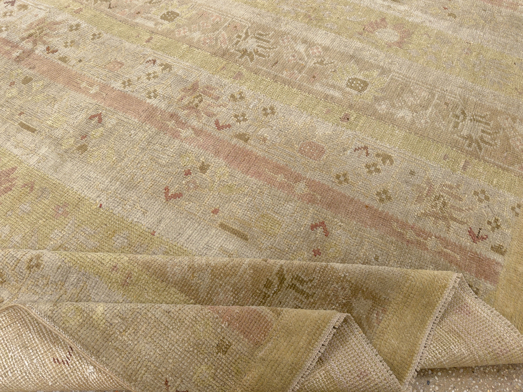 Antique Turkish Ghiordes Room Size Carpet, No.16114 - Gsblank