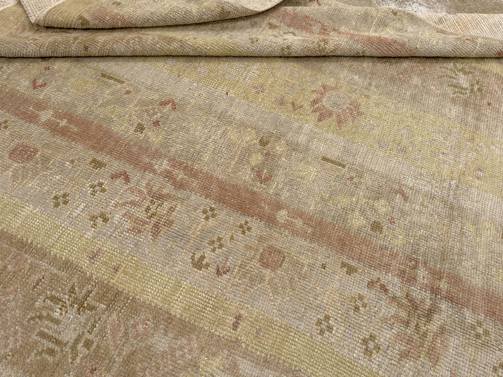 Antique Turkish Ghiordes Room Size Carpet, No.16114 - Gsblank