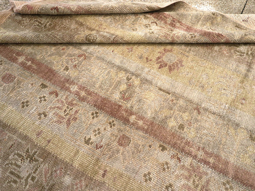 Antique Turkish Ghiordes Room Size Carpet, No.16114 - Gsblank