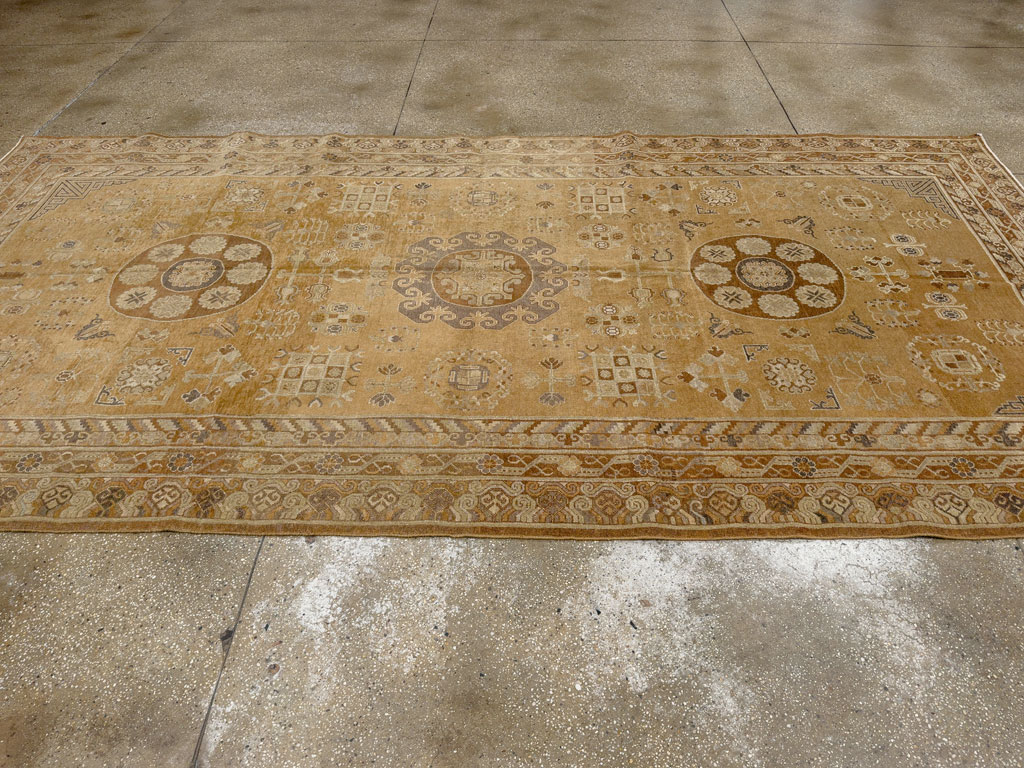 Antique East Turkest Khotan Carpet, No.16118 - Gsblank