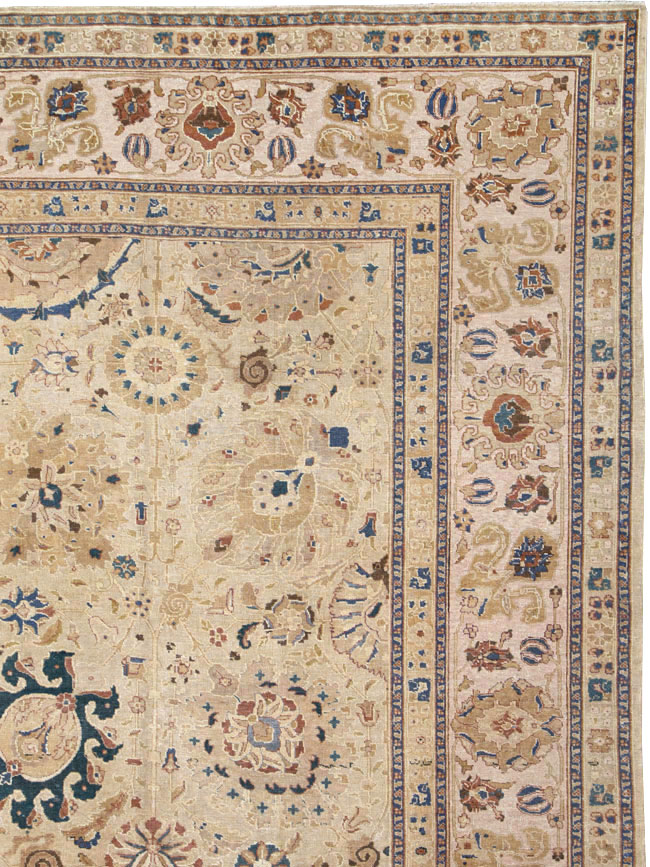 Antique Persian Tabriz Carpet, No.16127 - Gsblank