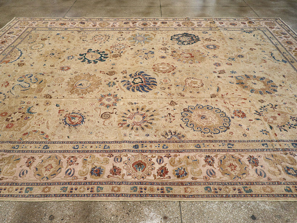 Antique Persian Tabriz Carpet, No.16127 - Gsblank
