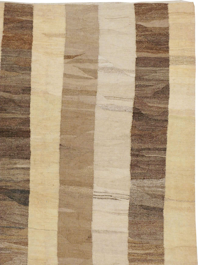 Modern Persian Kilim, No.16205 - Gsblank