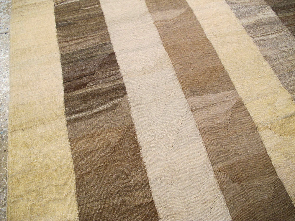 Modern Persian Kilim, No.16205 - Gsblank