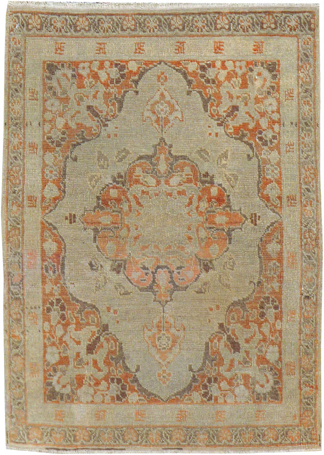 Antique Persian Tabriz Rug, No.16255 - Gsblank