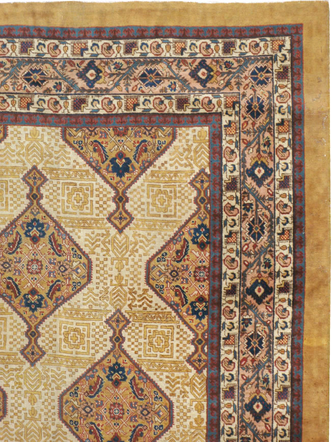 Antique Persian Tabriz Carpet, No.16282 - Gsblank