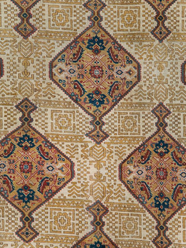 Antique Persian Tabriz Carpet, No.16282 - Gsblank