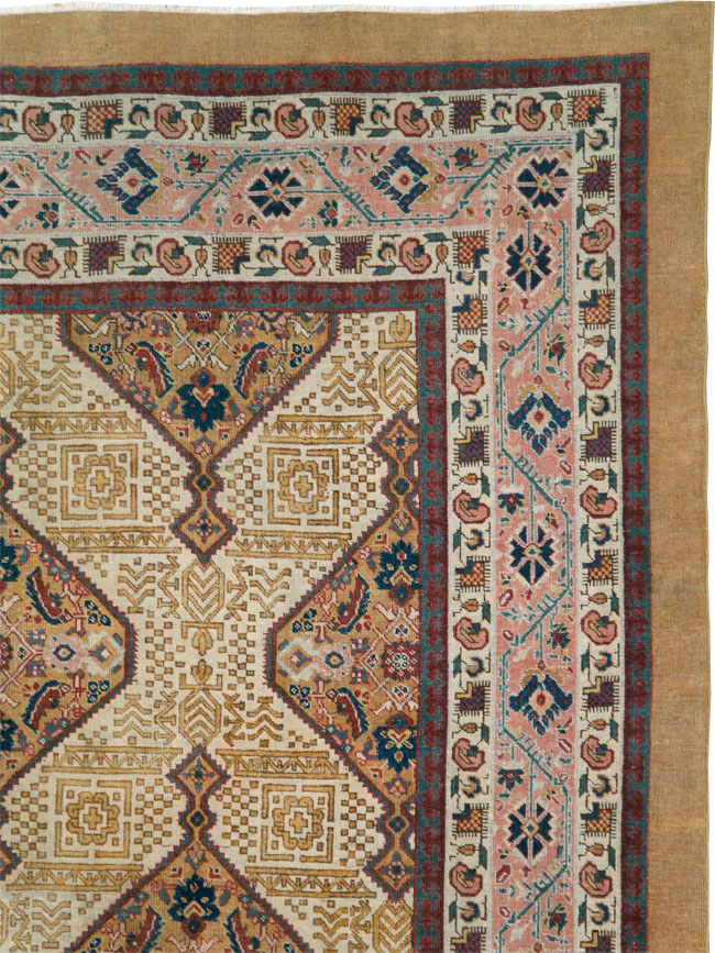 Antique Persian Tabriz Carpet, No.16282 - Gsblank