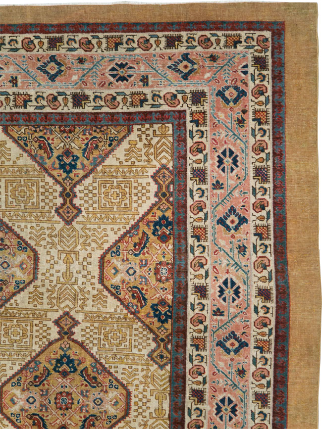 Antique Persian Tabriz Carpet, No.16282 - Gsblank