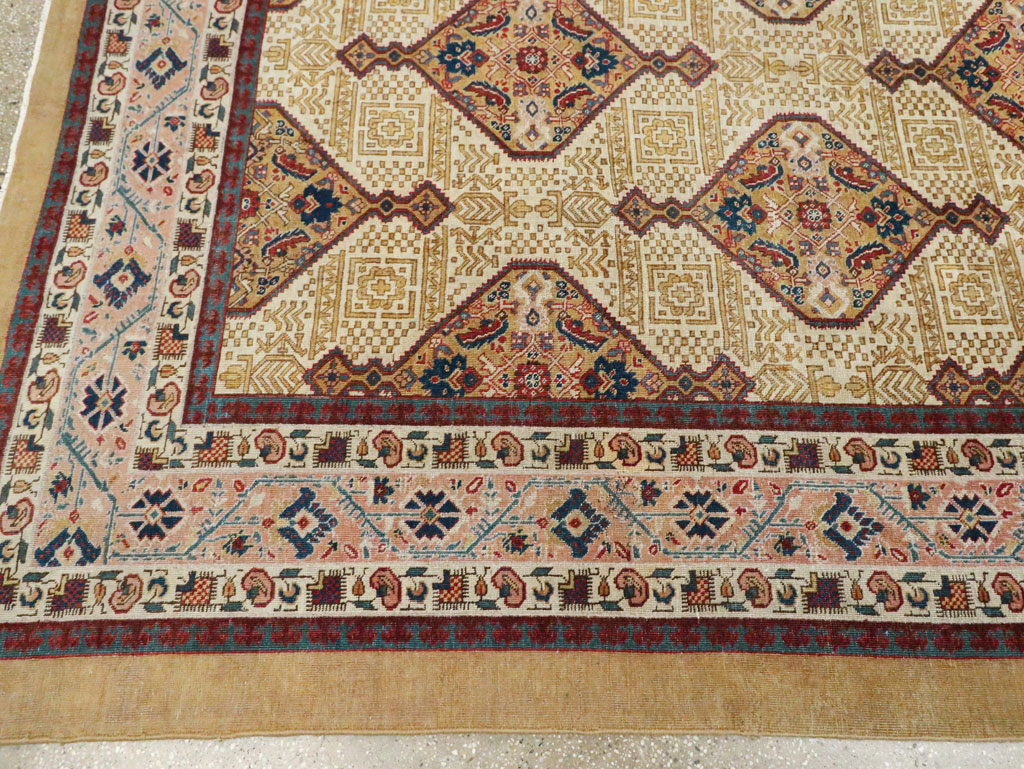 Antique Persian Tabriz Carpet, No.16282 - Gsblank