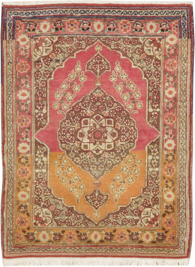 Antique Persian Tabriz Rug, No.16297 - Gsblank
