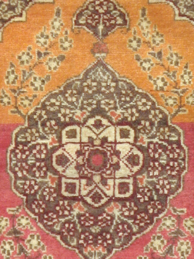 Antique Persian Tabriz Rug, No.16297 - Gsblank