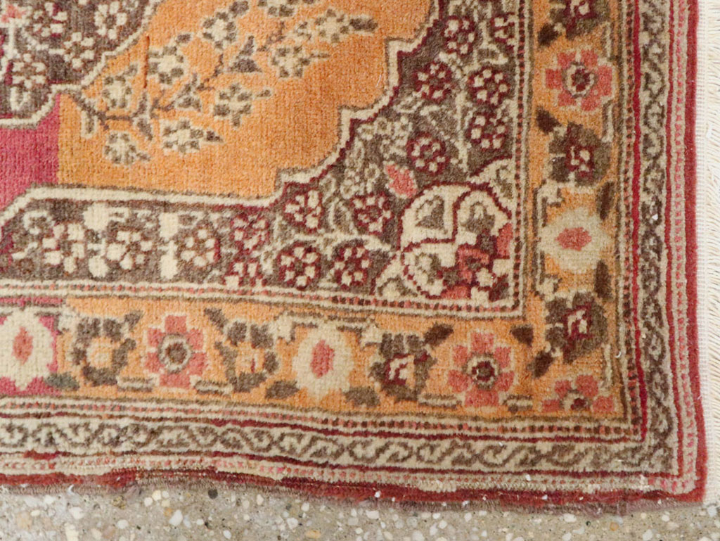 Antique Persian Tabriz Rug, No.16297 - Gsblank
