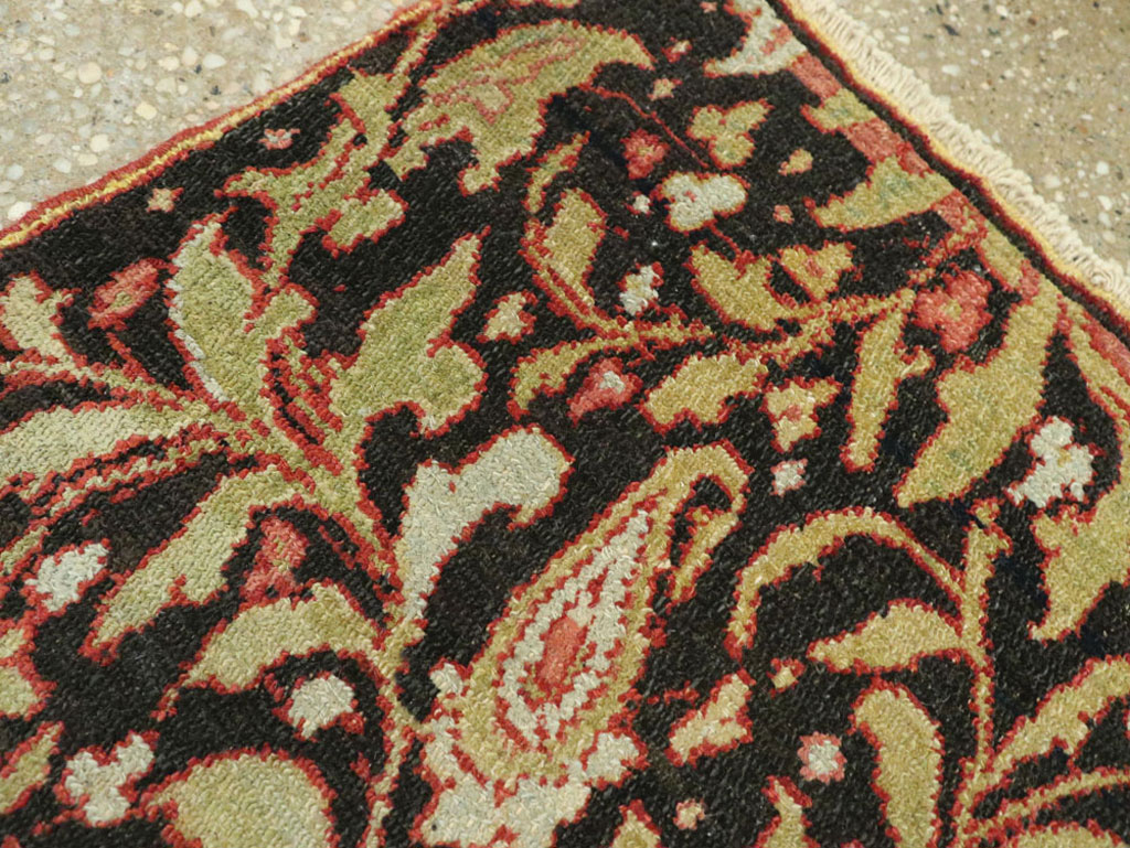Antique Persian Senneh Rug, No.16298 - Gsblank