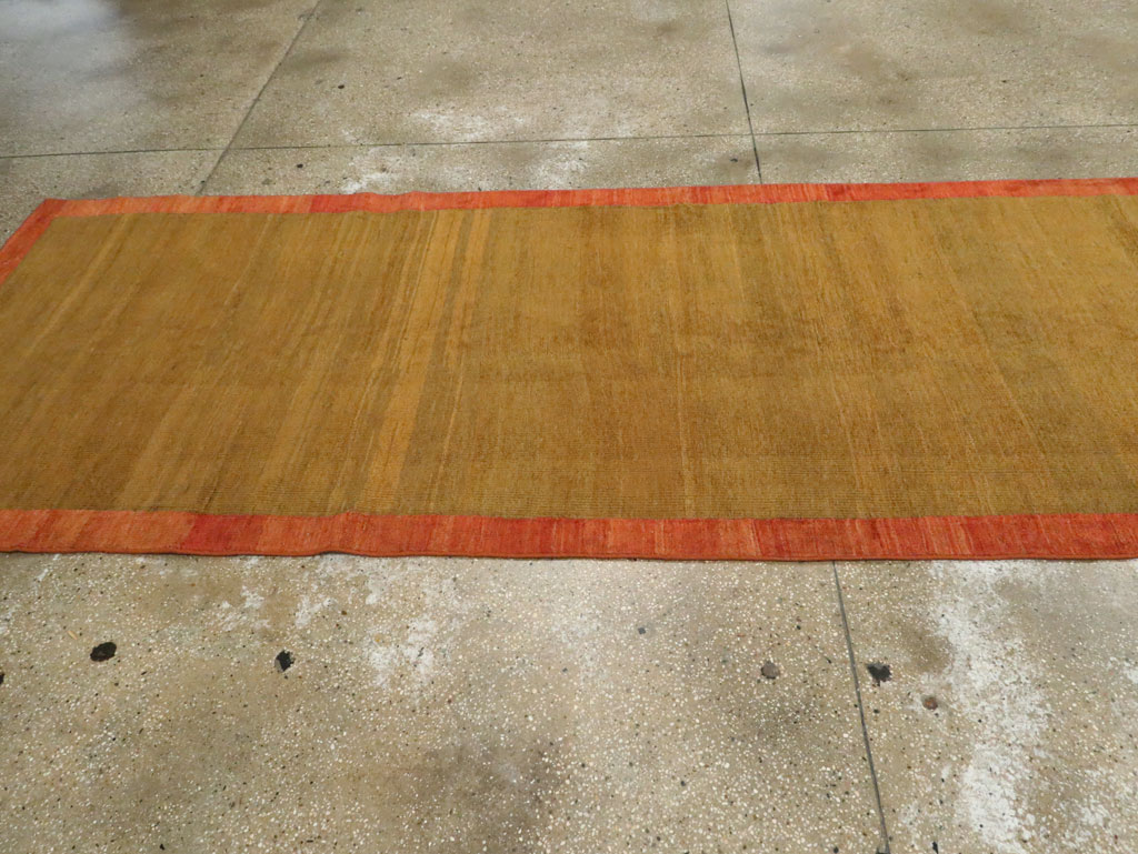 Vintage Persian Mahal Wide Gallery Runner, No.16316 - Gsblank