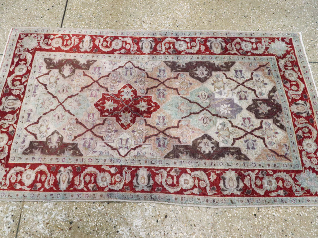 Vintage Persian Tabriz Rug, No.16327 - Gsblank
