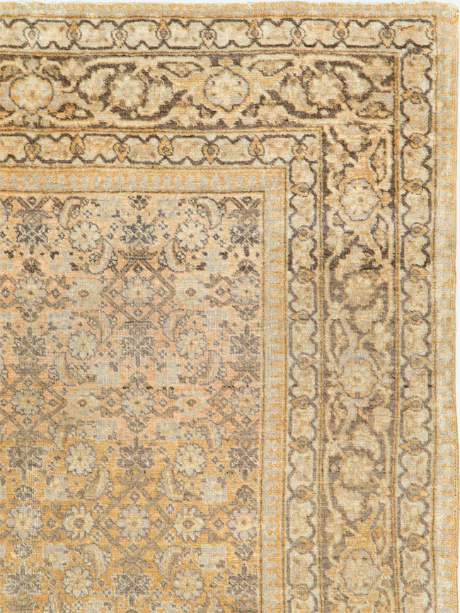 Antique Persian Tabriz Rug, No.16345 - Gsblank