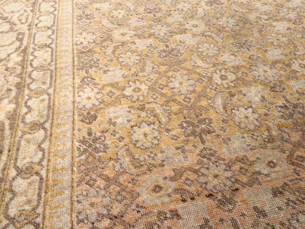 Antique Persian Tabriz Rug, No.16345 - Gsblank