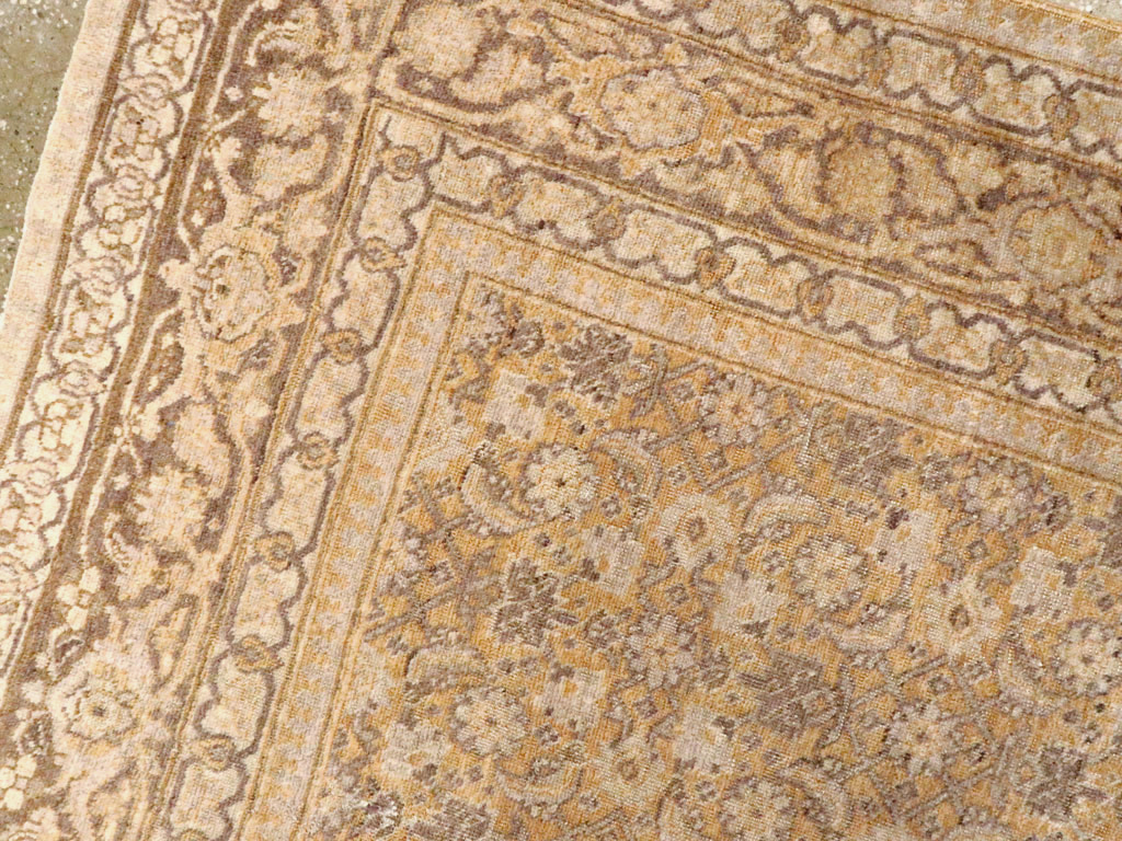 Antique Persian Tabriz Rug, No.16345 - Gsblank