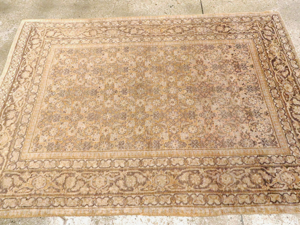 Antique Persian Tabriz Rug, No.16345 - Gsblank