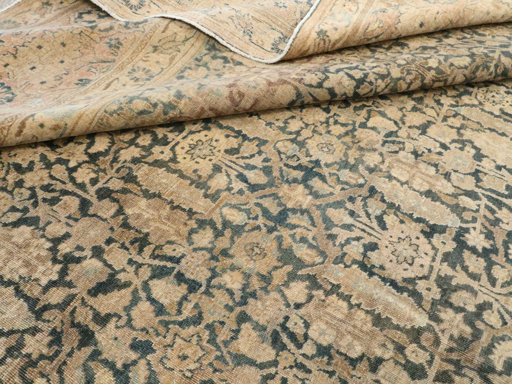 Antique Persian Tabriz Carpet, No.16410 - Gsblank