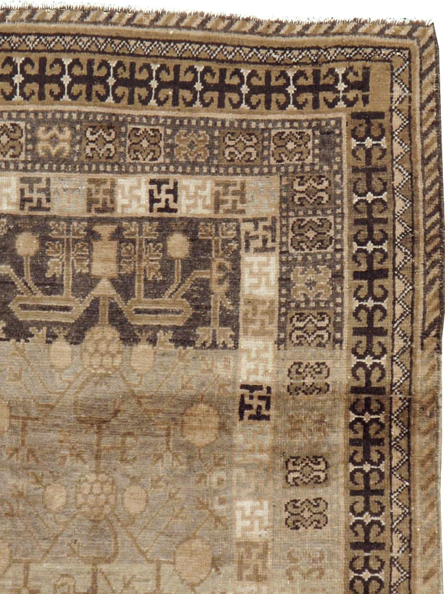 Vintage East Turkestan Khotan Rug, No.16473 - Gsblank