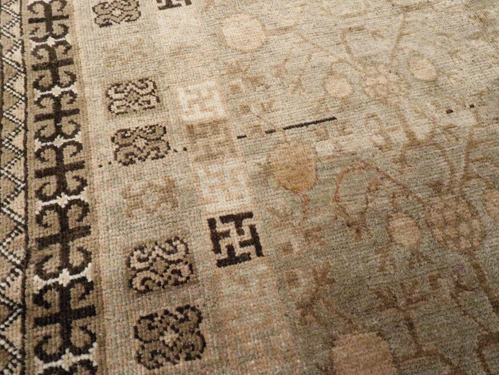Vintage East Turkestan Khotan Rug, No.16473 - Gsblank
