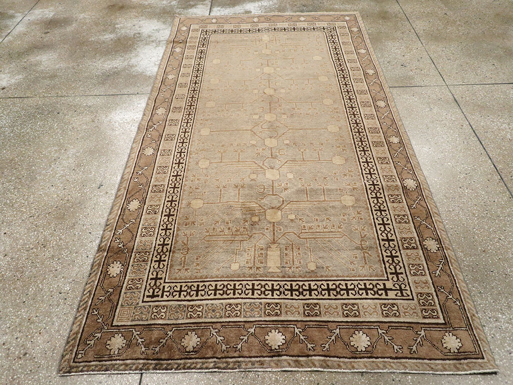 Vintage East Turkestan Khotan Carpet, No.16476 - Gsblank