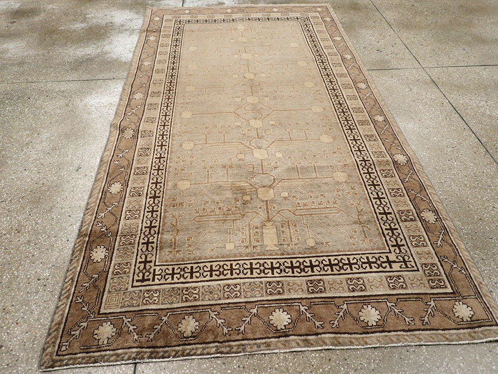 Vintage East Turkestan Khotan Carpet, No.16476 - Gsblank