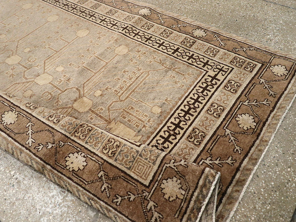 Vintage East Turkestan Khotan Carpet, No.16476 - Gsblank