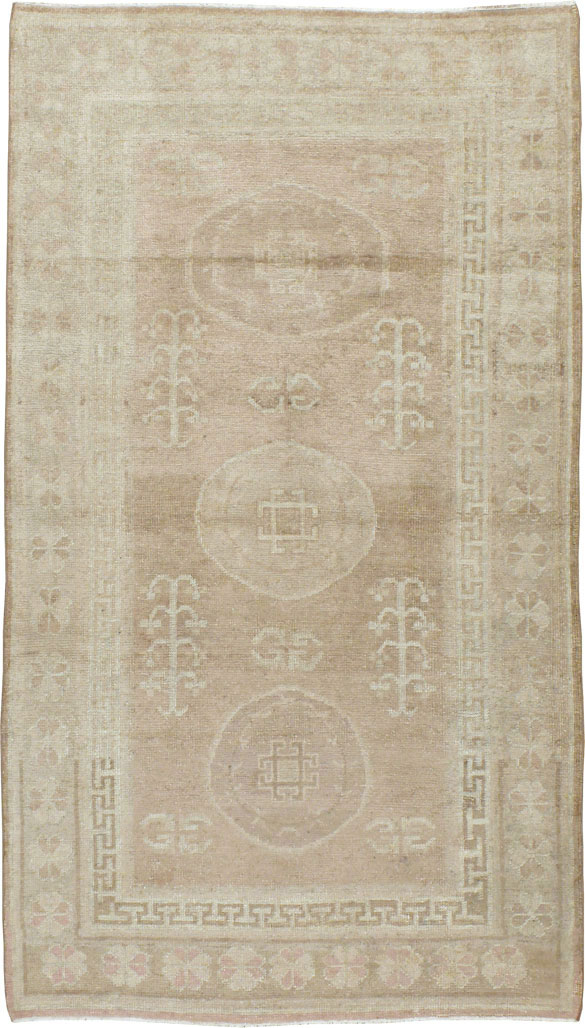 Vintage East Turkestan Khotan Rug, No.16480 - Gsblank