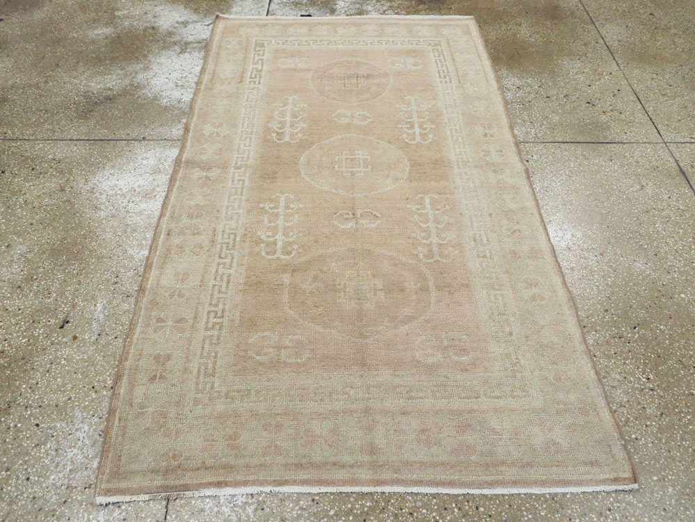 Vintage East Turkestan Khotan Rug, No.16480 - Gsblank