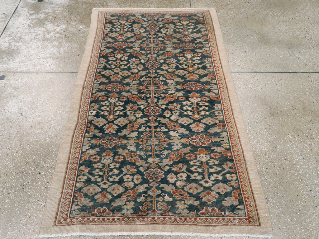 Antique Persian Mahal Rug, No.16512 - Gsblank