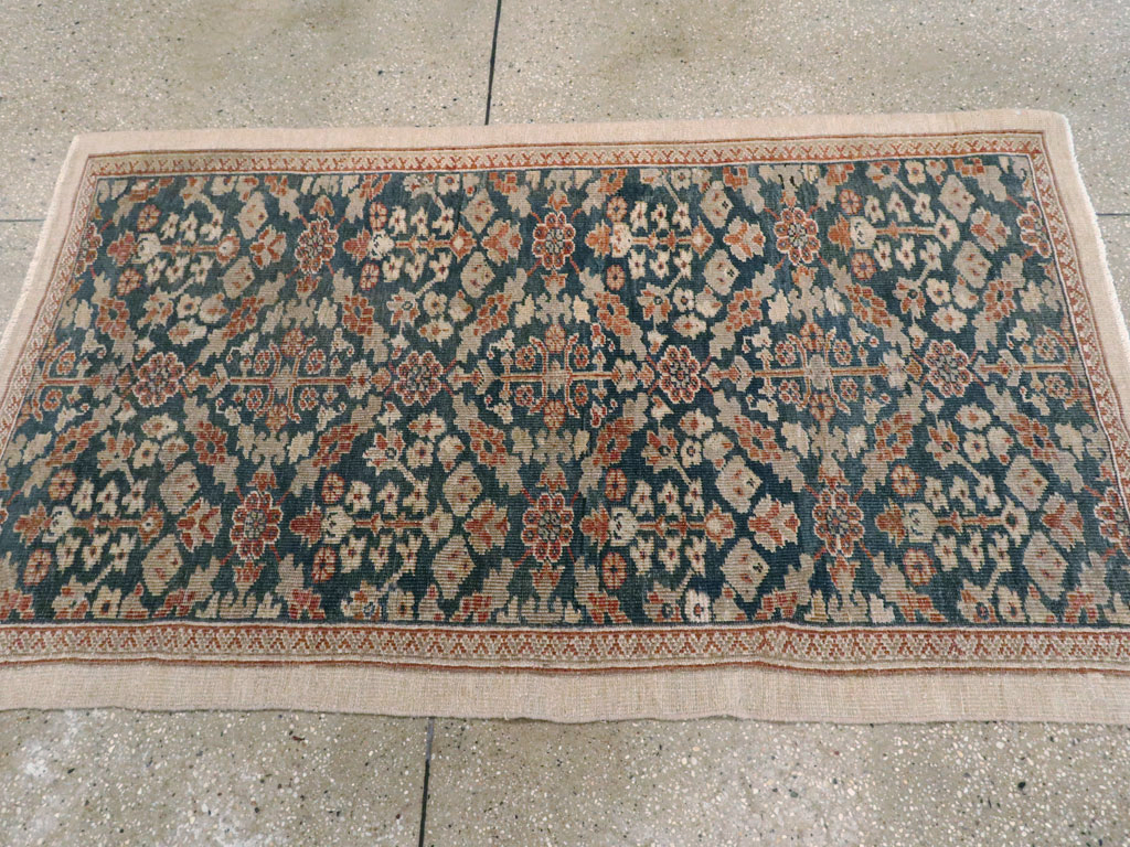Antique Persian Mahal Rug, No.16512 - Gsblank