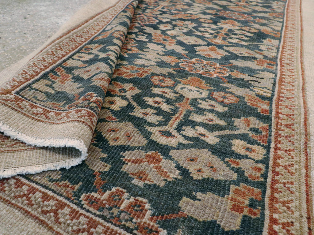 Antique Persian Mahal Rug, No.16512 - Gsblank