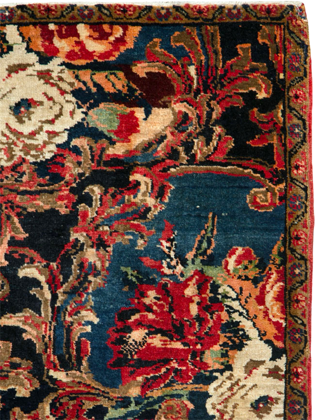 Antique Persian Bidjar Rug, No.16546 - Gsblank