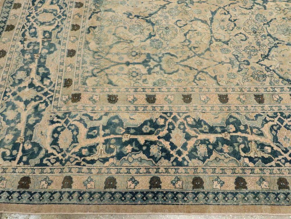 Antique Persian Tabriz Carpet, No.16566 - Gsblank