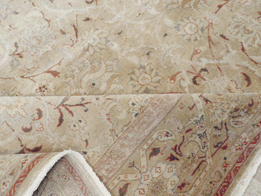 Antique Persian Tabriz Carpet, No.16604 - Gsblank