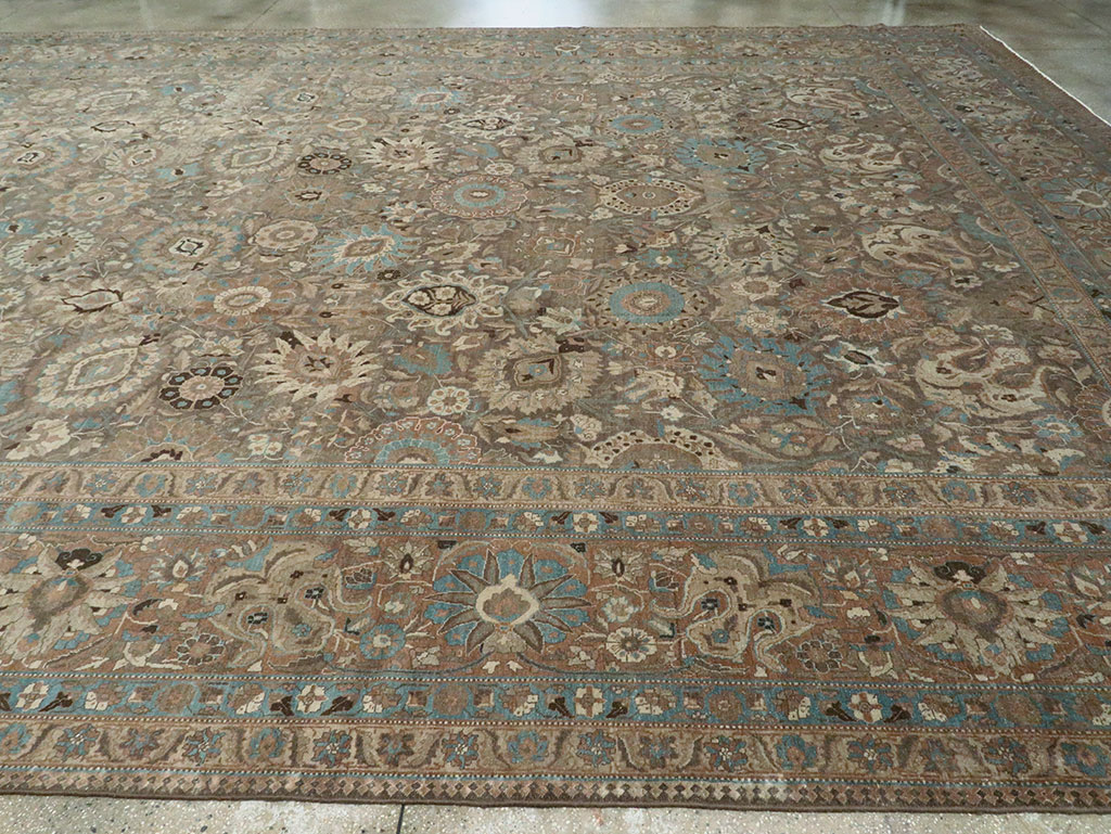 Antique Persian Tabriz Carpet, No.16616 - Gsblank