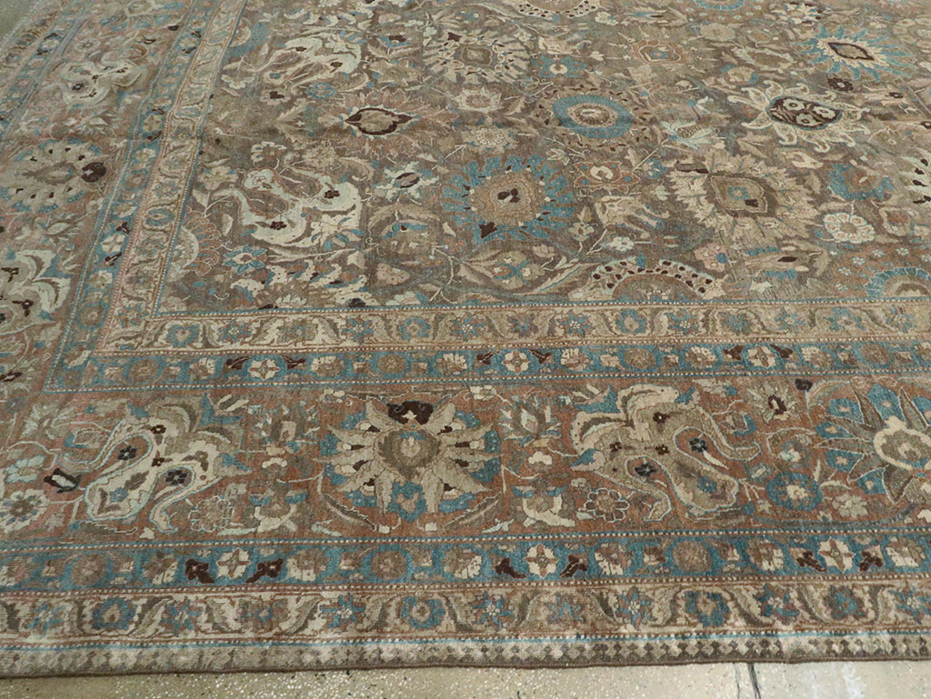 Antique Persian Tabriz Carpet, No.16616 - Gsblank