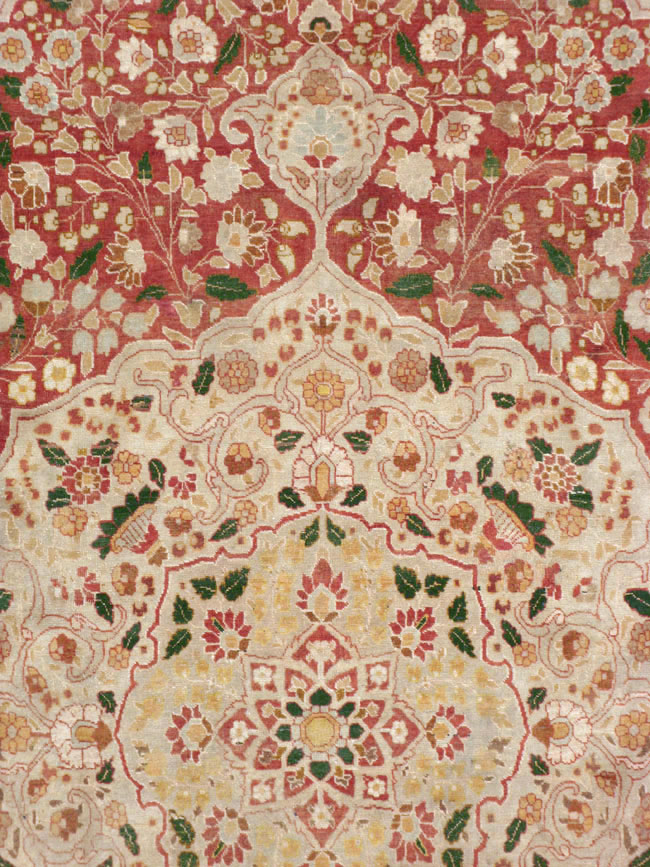 Antique Persian Tabriz Carpet, No.16633 - Gsblank