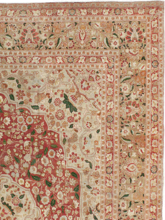 Antique Persian Tabriz Carpet, No.16633 - Gsblank