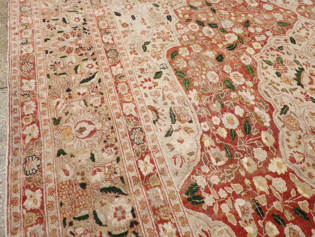 Antique Persian Tabriz Carpet, No.16633 - Gsblank