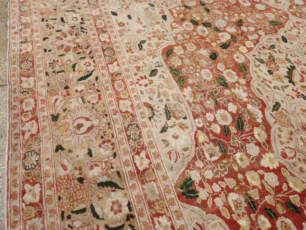 Antique Persian Tabriz Carpet, No.16633 - Gsblank