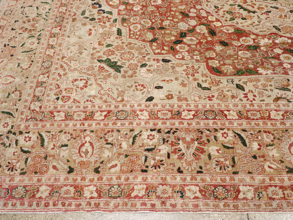 Antique Persian Tabriz Carpet, No.16633 - Gsblank